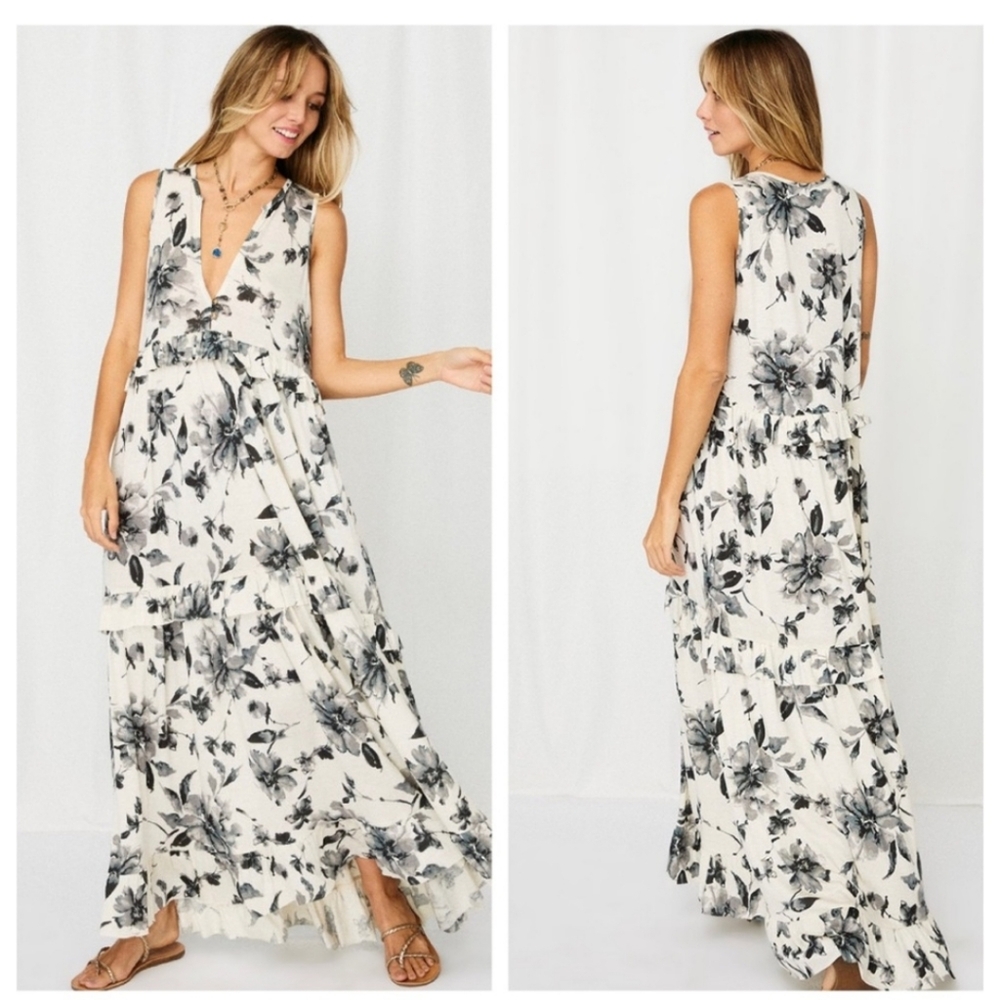 Elegant Black Maxi Dress with Floral Design